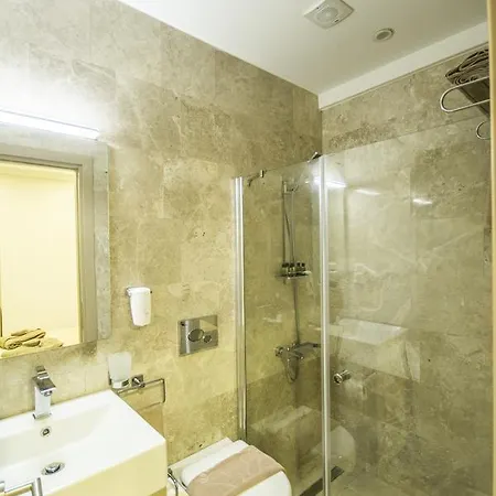 فندق مبيت وإفطار Eng